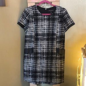 Banana Republic Factory Houndstooth Dress